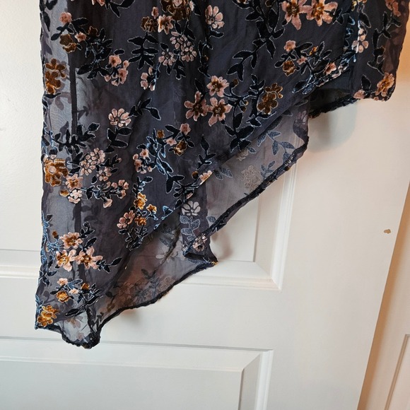 Lulus Dress Evenings w/ You Velvet Burnout Floral Size Medium Fairy Whimsigoth - Picture 10 of 13